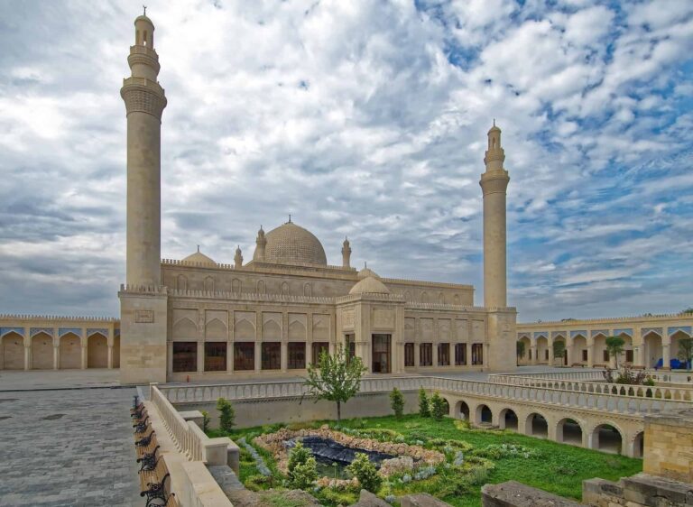 https://nomadicglobe.com/wp-content/uploads/2024/03/Juma-Mosque-of-Samakhi-Azerbaijan-azerbaijan-3699444_1920-768x562.jpg
